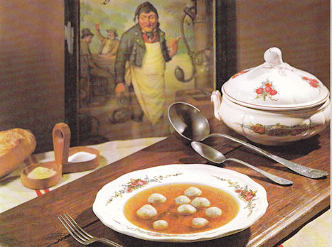 bouillon_de_boeuf_aux_quenelles_de_moelle